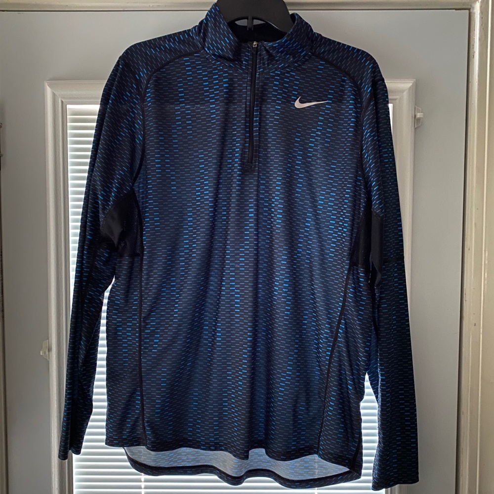 Nike Men’s 1/4 Zip Pullover - XL
